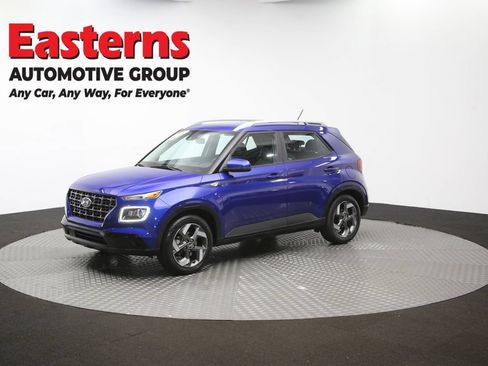 Used 2023 Hyundai Venue Limited w/ Cargo Package FWD image 57