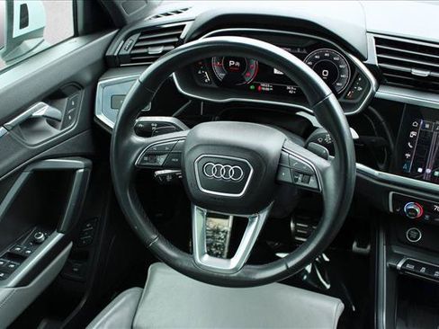 Used 2023 Audi Q3 2.0T Premium Plus w/ Premium Plus Package AWD/4WD image 26