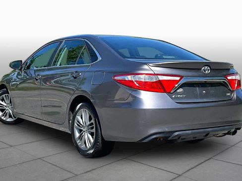 Used 2015 Toyota Camry SE FWD image 12