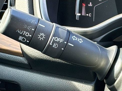 Used 2018 Honda CR-V Touring image 13