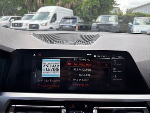 Used 2020 BMW 330i Sedan w/ Convenience Package RWD image 30