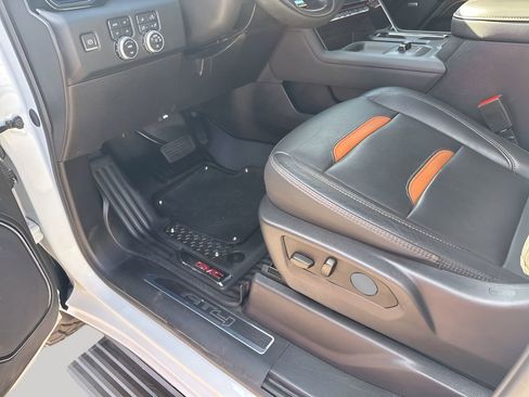 Used 2024 GMC Sierra 2500 AT4 w/ AT4 Premium Plus Package image 29