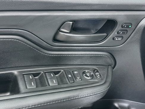 Used 2025 Honda Odyssey EX-L image 15