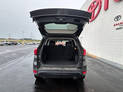 Used 2019 Ford Escape SE FWD image 26