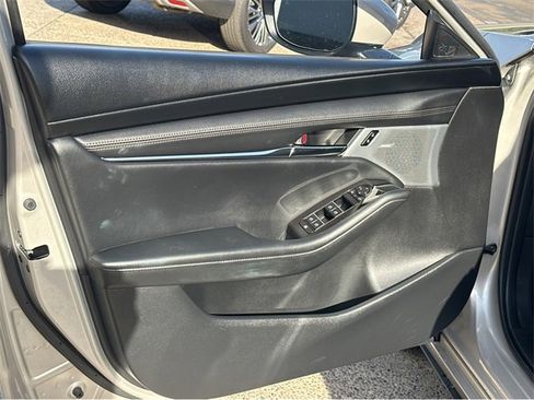 Used 2024 MAZDA MAZDA3 s image 7