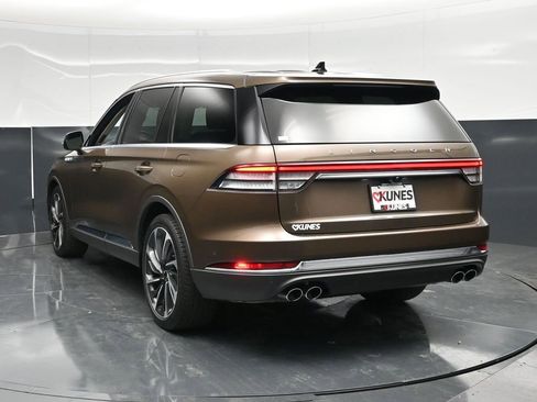 Used 2022 Lincoln Aviator Reserve w/ Equipment Group 201A AWD/4WD image 14
