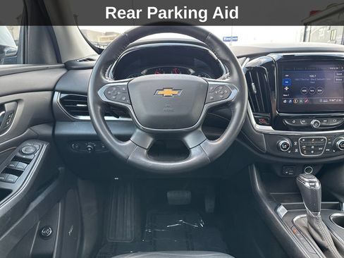 Used 2020 Chevrolet Traverse LT w/ LT Premium Package AWD/4WD image 18