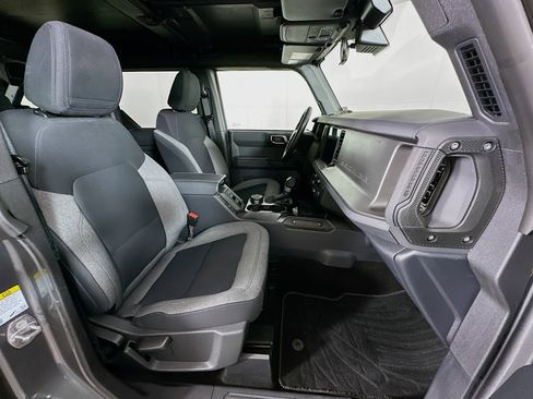 Used 2025 Ford Bronco Big Bend image 32