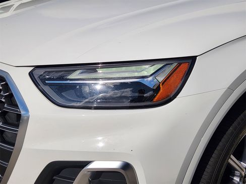 Used 2023 Audi SQ5 Premium Plus w/ Premium Plus Package image 12