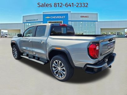 New 2026 GMC Canyon Denali w/ LPO, Black Badging Package
