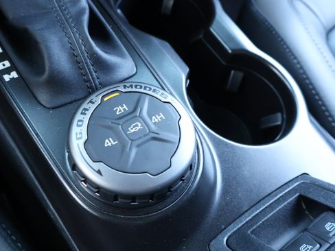 Used 2022 Ford Bronco Outer Banks image 27