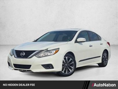 Used 2016 Nissan Altima 2.5 SL w/ 2.5 Technology Package