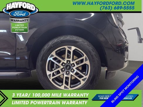 Used 2025 Ford Expedition Active AWD/4WD image 23