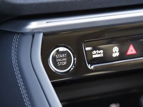 New 2025 Audi Q5 Premium Plus image 22