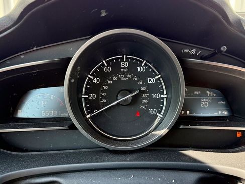 Used 2018 MAZDA MAZDA3 Sport FWD image 23