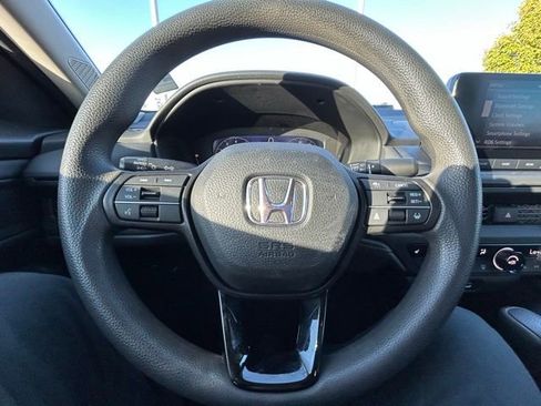 Used 2023 Honda Accord EX image 18