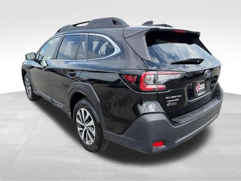 Certified 2025 Subaru Outback Premium AWD/4WD image 5