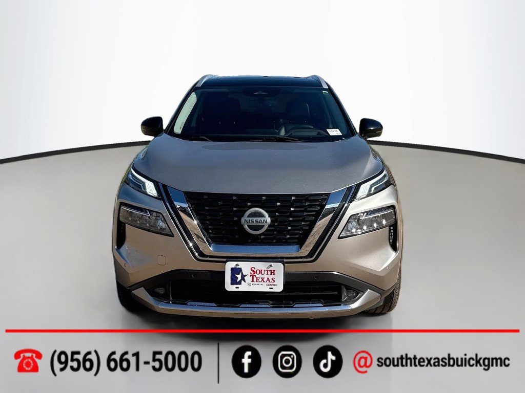 Used 2021 Nissan Rogue Platinum FWD image 2