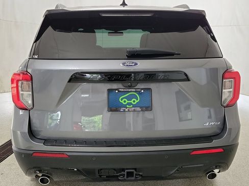 Used 2022 Ford Explorer ST-Line w/ Class IV Trailer Tow Package AWD/4WD image 4