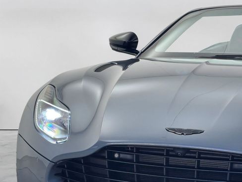 Used 2023 Aston Martin DB11 Volante RWD image 31