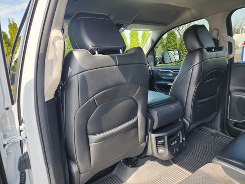 Used 2022 RAM 1500 Laramie RWD image 16