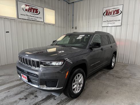 Used 2025 Jeep Grand Cherokee L Laredo w/ Luxury Tech Group I AWD/4WD image 16