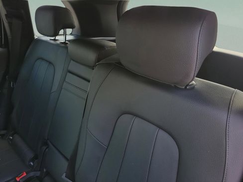 Certified 2024 Mercedes-Benz GLB 250 image 12