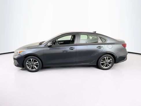 Used 2023 Kia Forte LXS FWD image 8