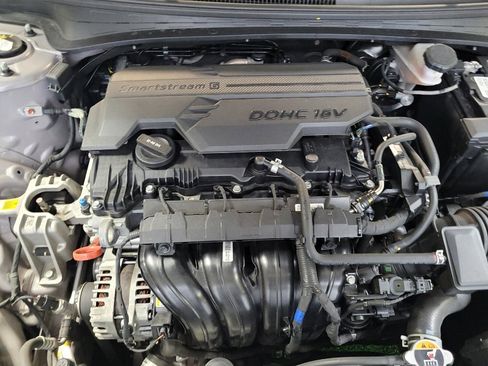 Used 2022 Hyundai Elantra SEL FWD image 30