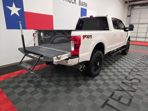 Used 2019 Ford F250 Lariat w/ Lariat Ultimate Package image 29