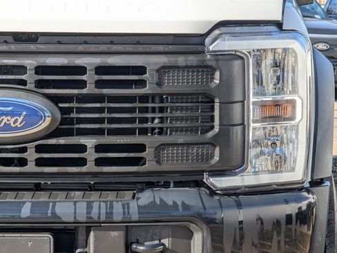 New 2023 Ford F550 4x4 SuperCab Super Duty image 8
