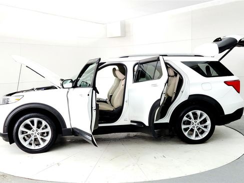 Used 2021 Ford Explorer Platinum w/ Equipment Group 601A image 10