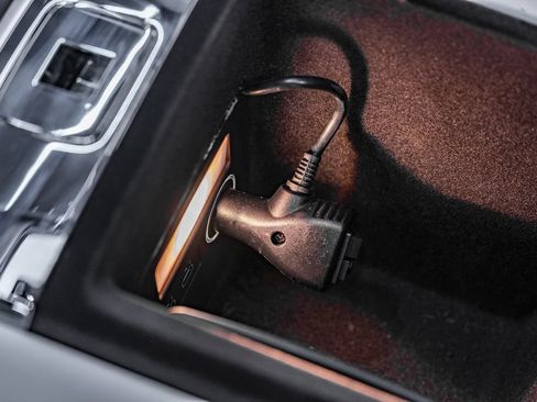 Used 2025 Rolls-Royce Cullinan AWD/4WD image 47