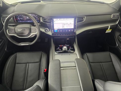 New 2026 Jeep Grand Wagoneer Limited image 18