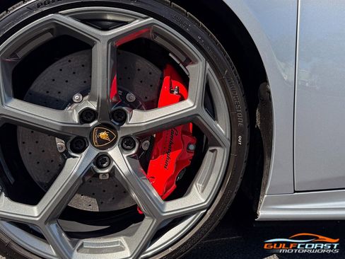Used 2023 Lamborghini Huracan Tecnica image 50