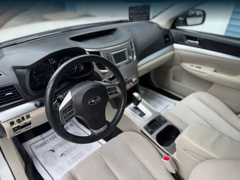 Used 2014 Subaru Legacy 2.5i Premium AWD/4WD image 25