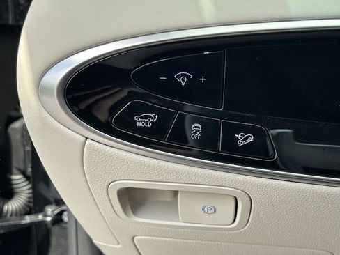 Used 2026 Genesis GV70 2.5T image 30