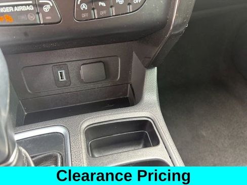 Used 2019 Ford Escape Titanium image 28
