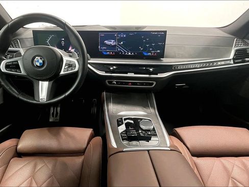 Used 2024 BMW X5 sDrive40i w/ M Sport Package RWD image 18