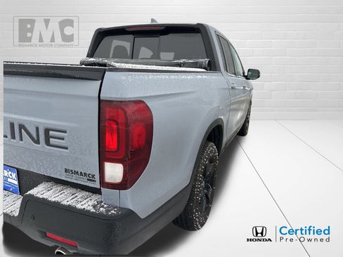 Used 2024 Honda Ridgeline Black Edition image 3