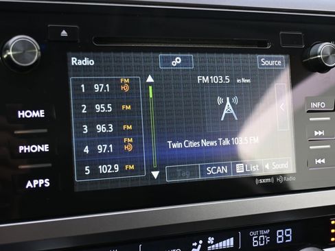 Used 2016 Subaru Legacy 2.5i Premium image 23