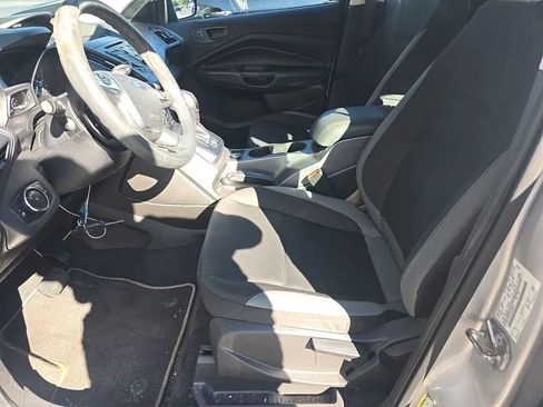Used 2014 Ford Escape S FWD image 3