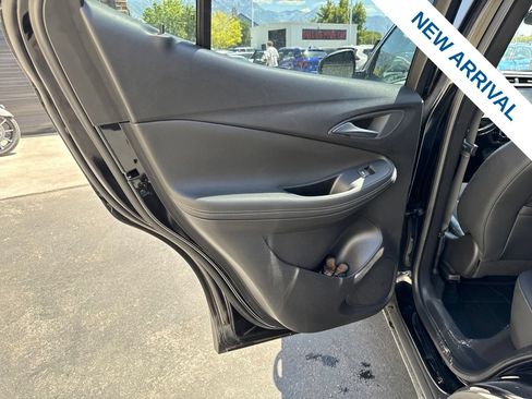 Used 2022 Buick Encore GX Preferred w/ Cold Weather Comfort Package AWD/4WD image 15