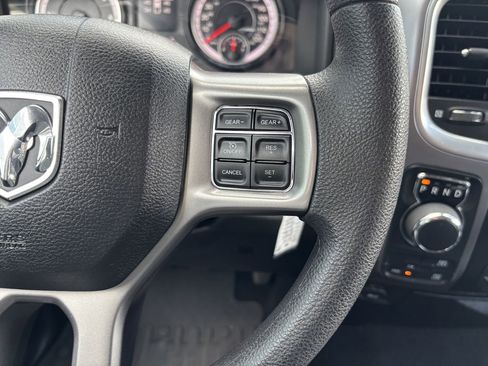 Used 2022 RAM 1500 Classic SLT w/ Protection Group AWD/4WD image 16