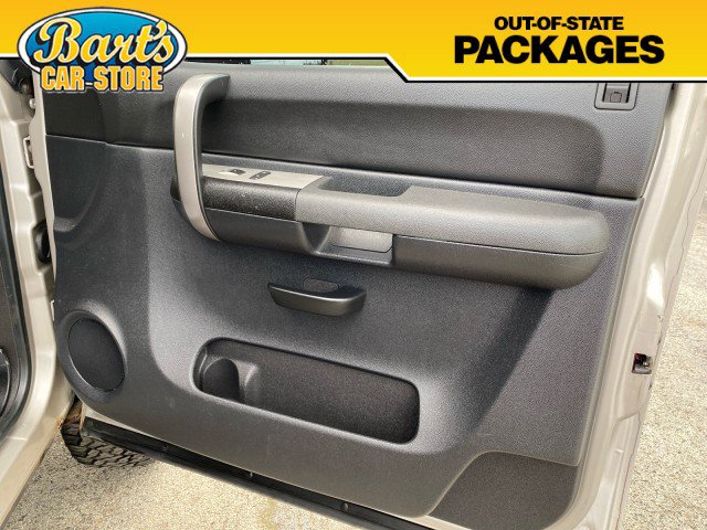 Used 2009 Chevrolet Silverado 2500 LT w/ Snow Plow Prep Package AWD/4WD image 8