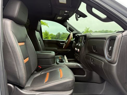 Used 2022 GMC Sierra 1500 AT4 w/ AT4 Preferred Package AWD/4WD image 35