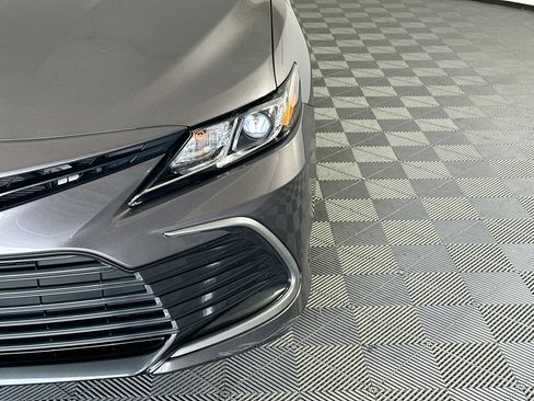 Used 2023 Toyota Camry LE image 9