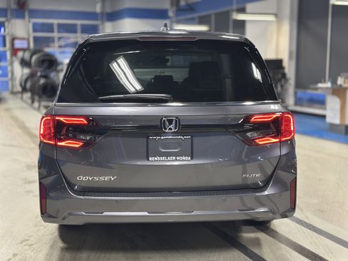 New 2026 Honda Odyssey Elite image 5