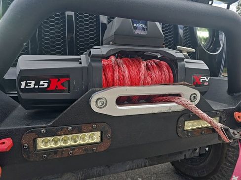 Used 2020 Jeep Wrangler Unlimited Sport S image 11