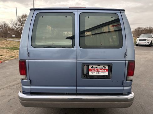 Used 1995 Ford E-350 and Econoline 350 XLT image 6